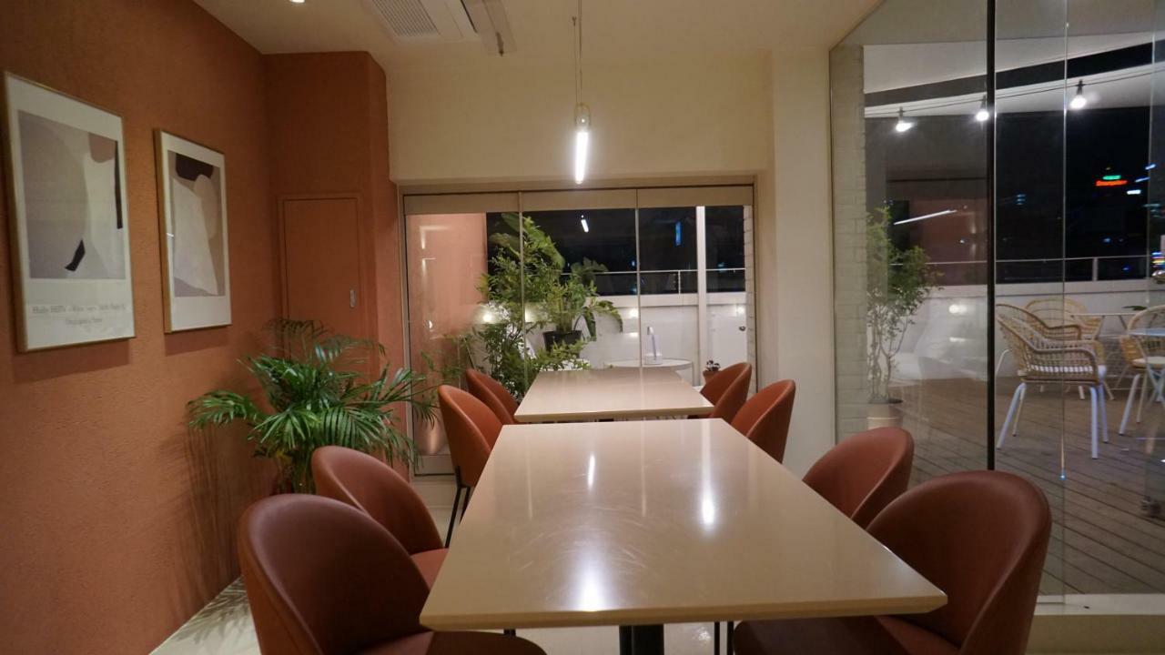 Tong Tong Petit Hotel Сеул Экстерьер фото